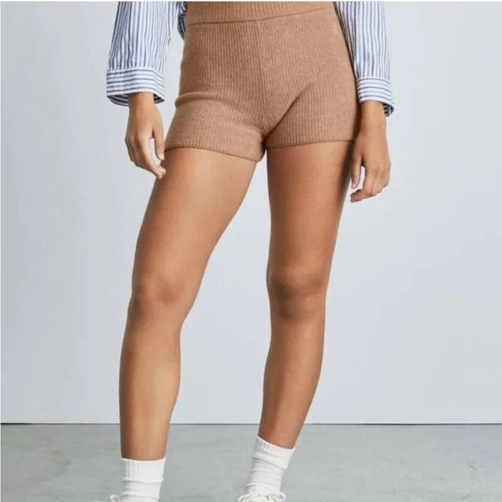 Everlane Ribbed High-Waist Knit Shorts in Light Brown